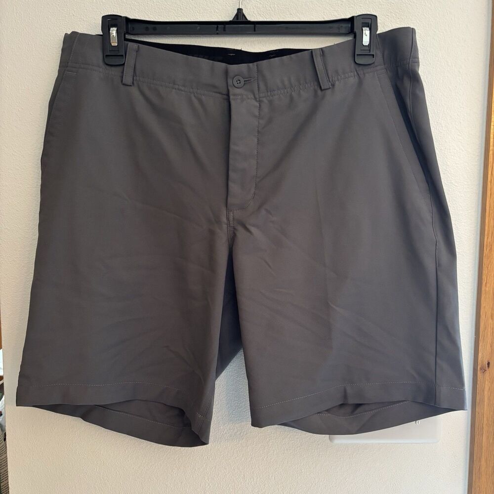 NIKE DRI-FIT Dark Gray Hybrid Standard Fit Performance Golf Shorts 38 EUC AA3306